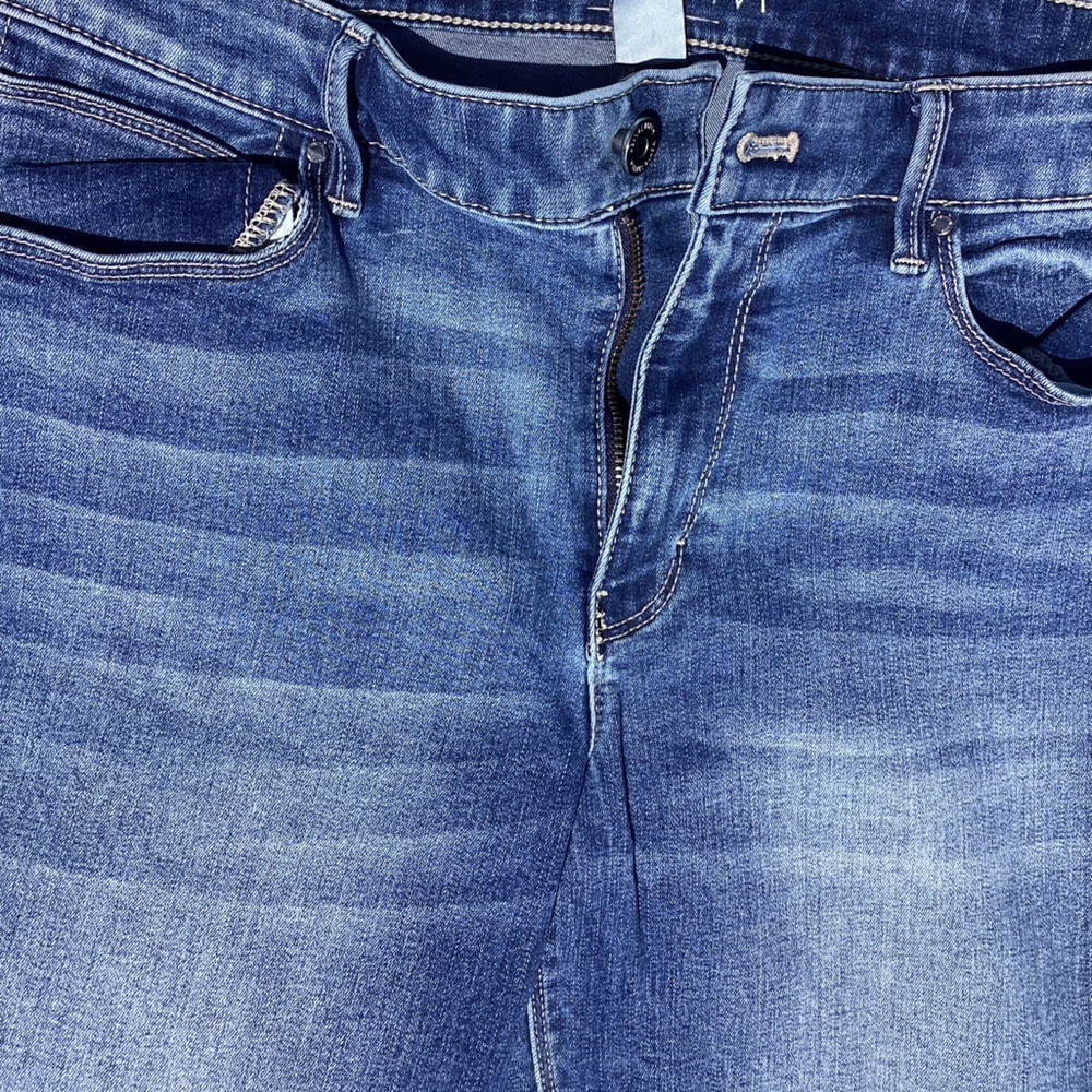 White House Black Market Slim Crop Jeans - Picture 11 of 14